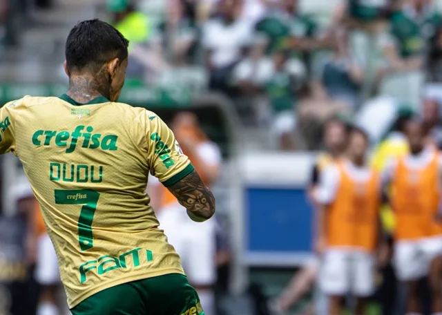 Camisa 7 do Palmeiras está vaga (Foto: Danilo Martins Yoshioka)