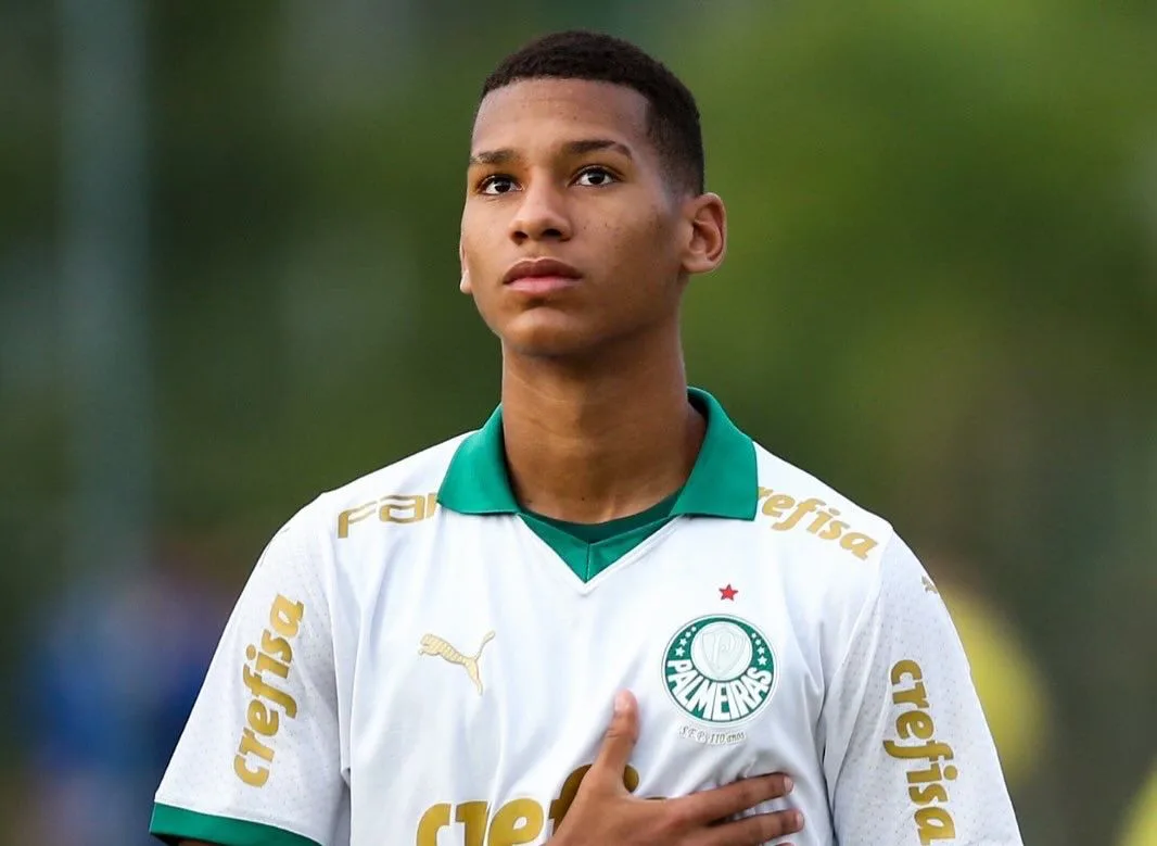 William celebra estreia pelo Palmeiras e projeta 2025