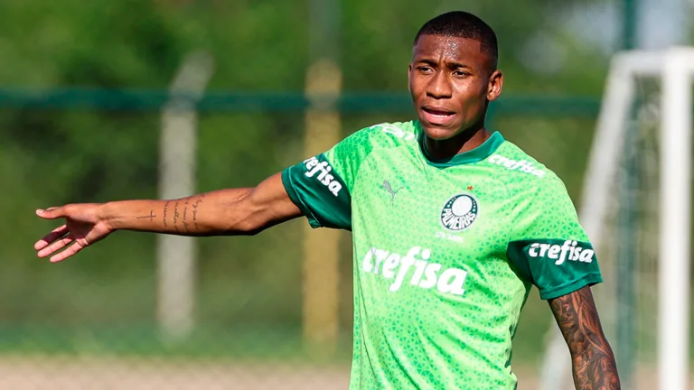 Patrick se despede do Palmeiras para ir ao Atlético-MG (Foto: Fabio Menotti/Palmeiras)