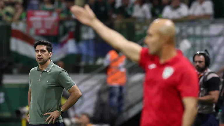 Abel Ferreira diante da Portuguesa (Foto: Cesar Greco/Palmeiras)