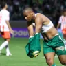 Craque NP: Vindo do banco, Márcio Vitor muda rumo do jogo e marca gol de classificação do Palmeiras