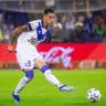 Intermediários oferecem Valentín Gómez, do Vélez, para Palmeiras e Flamengo após negociação com Cruzeiro fracassar