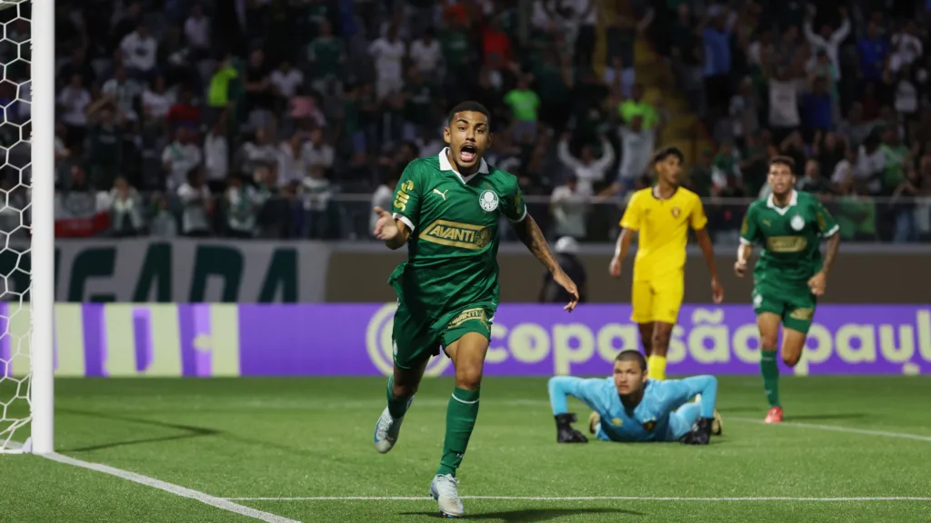 Riquelme Fillipi em ação pelo Palmeiras na Copinha (Foto: Fábio Menotti) Riquelme Fillipi em ação pelo Palmeiras na Copinha (Foto: Fábio Menotti)