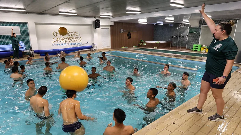 Elenco do Palmeiras durante atividade na Academia de Futebol (Foto: Cesar Greco/Palmeiras)