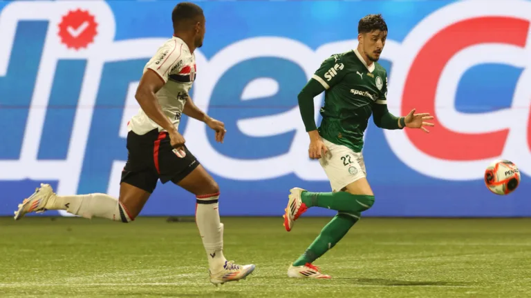 Piquerez em Palmeiras e Botafogo-SP, pelo Paulistão (Foto: Cesar Greco/Palmeiras)