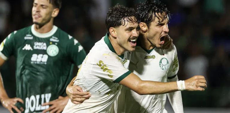 Maurício e Raphael Veiga em ação pelo Palmeiras (Foto: Cesar Greco)