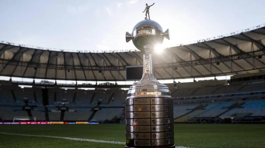 Palmeiras tem segunda-feira de sorteios decisivos nas copas