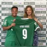 Vitor Roque é apresentado pelo Palmeiras na Academia de Futebol (Foto: Julia Mazarin/Nosso Palestra)