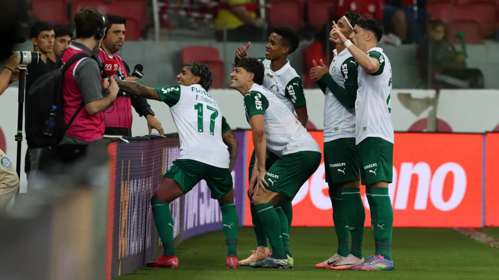 Palmeiras comemora gol contra Internacional pelo Brasileirão (Foto: Cesar Greco/Palmeiras) Palmeiras comemora gol contra Internacional pelo Brasileirão (Foto: Cesar Greco/Palmeiras)
