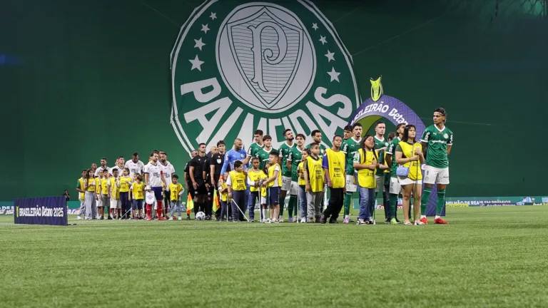 O time da SE Palmeiras, em jogo contra a equipe do EC Bahia, durante partida válida pela sexta rodada, do Campeonato Brasileiro, Série A, na arena Allianz Parque. (Foto: Cesar Greco/Palmeiras/by Canon)