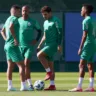 Palmeiras se reapresenta após vitória e Veiga destaca jogo pelo Brasileirão: 'Contra o Palmeiras todos querem vencer'