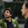 da SE Palmeiras, disputa bola com o jogador do Ceará SC, durante partida válida terceira fase, da Copa do Brasil, na arena Allianz Parque. (Foto: Cesar Greco/Palmeiras/by Canon)