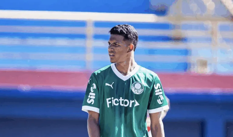 Ícaro em ação pelo Palmeiras (Foto: Rafael Assunção)
