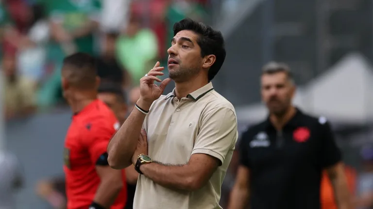 Abel Ferreira comanda Palmeiras contra Vasco, no Mané Garrincha (Foto: Cesar Greco/Palmeiras)
