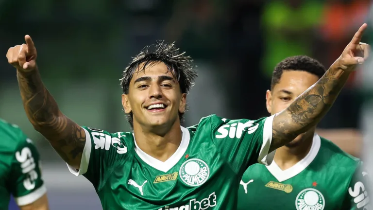 O jogador Facundo Torres, da SE Palmeiras, comemora seu gol contra a equipe do C Bolívar, durante partida válida pela fase de grupos, da Copa Libertadores, na arena Allianz Parque. (Foto: Cesar Greco/Palmeiras/by Canon)