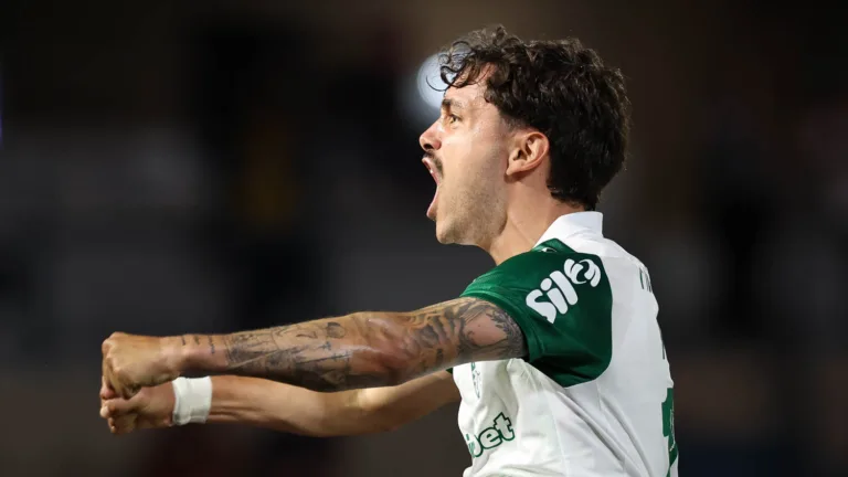 Mauricio comemora após marcar pelo Palmeiras contra Red Bull Bragantino (Foto: Cesar Greco/Palmeiras)
