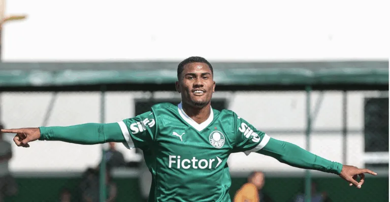 Antônio Marcos em ação pelo Palmeiras (Foto: Divulgação) 