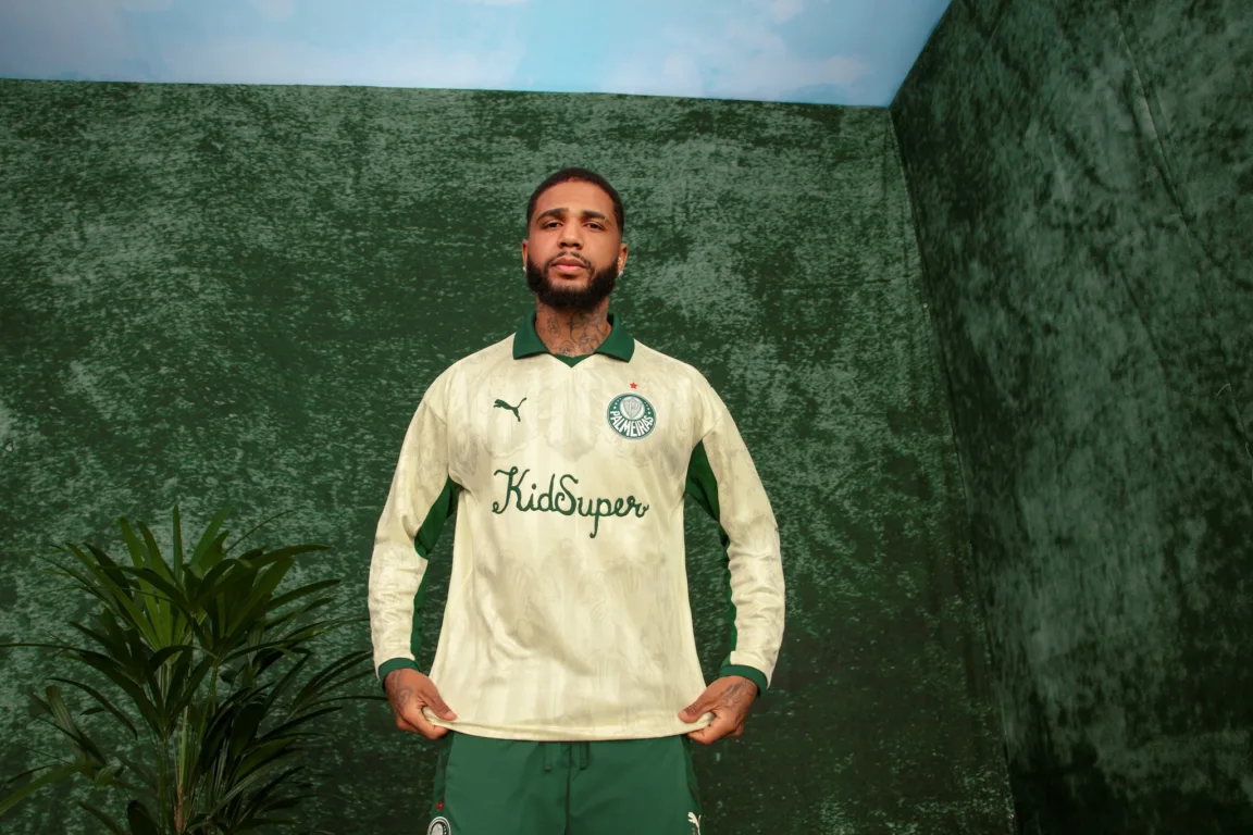 VÍDEO: Veja reação dos jogadores do Palmeiras com nova camisa do clube para o Mundial