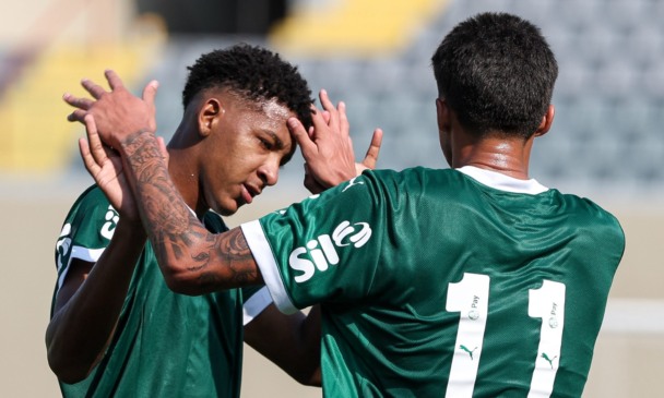 Palmeiras Sub-20 em ação (Foto: Fábio Menotti) 