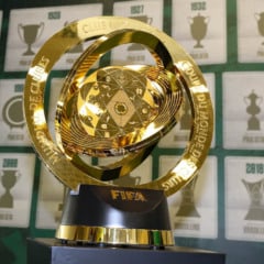 Troféu do Mundial de Clubes da FIFA, na Academia de Futebol. (Foto: Cesar Greco/Palmeiras)