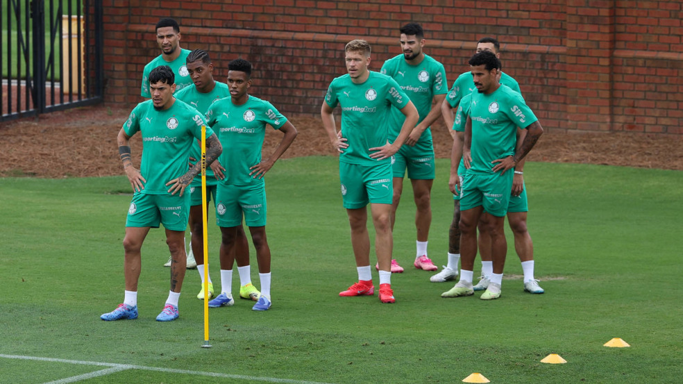 Escalação: Abel Ferreira tem elenco completo em treino do Palmeiras Escalação: Abel Ferreira tem elenco completo em treino do Palmeiras