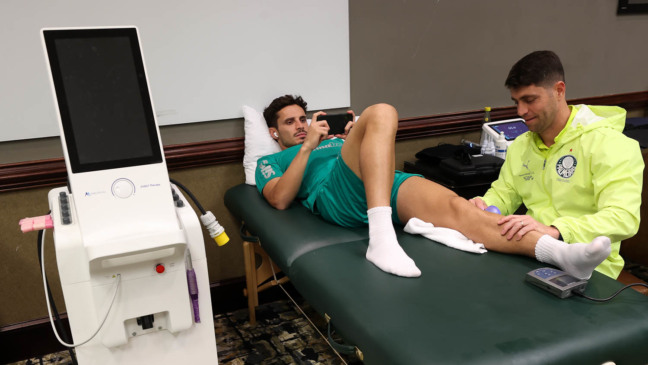 Estrutura do Núcleo de Saúde e Performace da SE Palmeiras, trazida do Brasil e montada no hotel de concentração da equipe. (Foto: Cesar Greco/Palmeiras/by Canon)
