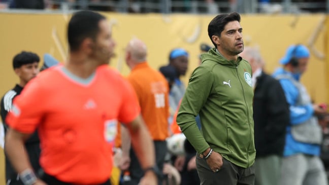 Abel Ferreira durante Palmeiras X Porto (Foto: Cesar Greco/Palmeiras/by Canon)