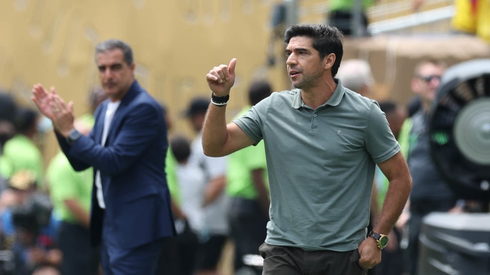 Abel Ferreira em Palmeiras e Botafogo, pela Copa do Mundo de Clubes (Foto: Cesar Greco/Palmeiras) Abel Ferreira em Palmeiras e Botafogo, pela Copa do Mundo de Clubes (Foto: Cesar Greco/Palmeiras)