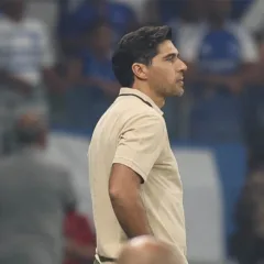 O técnico Abel Ferreira, da SE Palmeiras, em jogo contra a equipe do Cruzeiro EC, durante partida válida pela décima primeira rodada, do Campeonato Brasileiro, Série A, no Estádio Mineirão. (Foto: Cesar Greco/Palmeiras/by Canon)