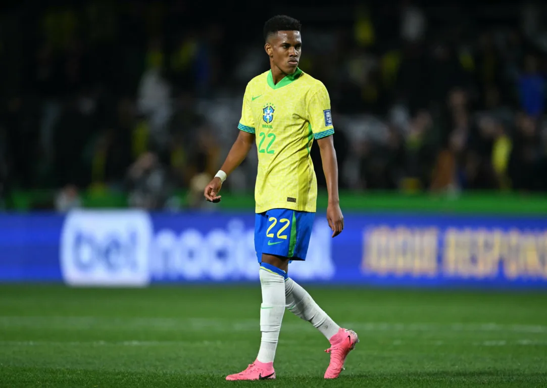 Estêvão em estreia pela Seleção Brasileira na partida contra o Equador em Setembro de 2024 Foto: Mauro Pimentel/AFP