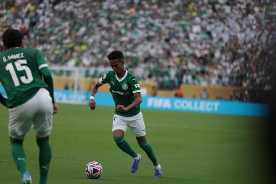 Palmeiras em ação diante do Porto pela Copa do Mundo de Clubes (Foto: Danilo Martins / Podporco) 