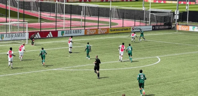 Palmeiras e Ajax-HOL em amistoso na Holanda (Foto: Divulgação) 