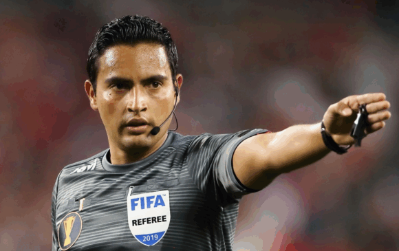 Hundurenho apita jogo de estreia do Palmeiras no novo Mundial da Fifa. Foto: Reprodução
