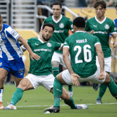 Palmeiras em ação diante do Porto pela Copa do Mundo de Clubes (Foto: Libertadores) 