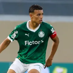 Robson em a&ccedil;&atilde;o pelo Palmeiras (Foto: Fabio Menotti) 