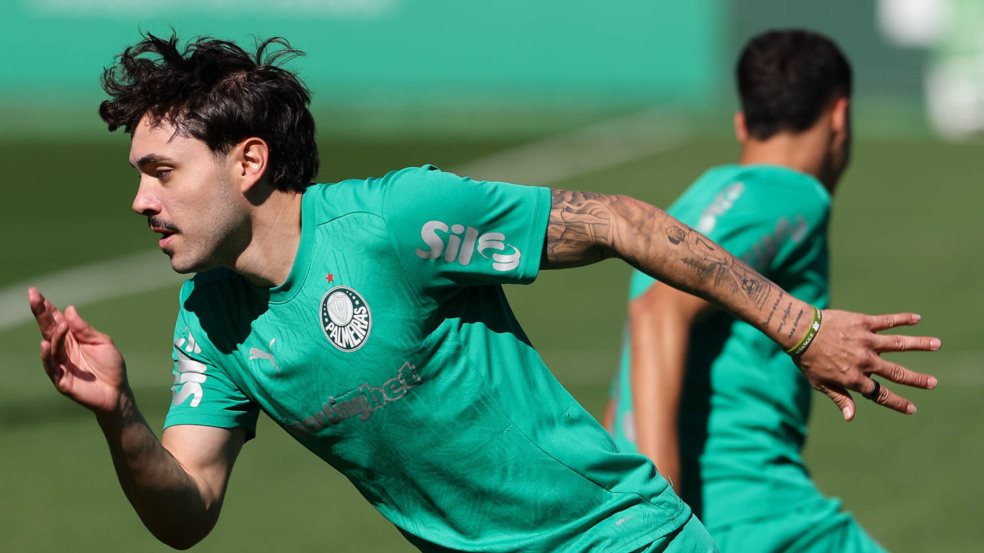 O jogador Mauricio durante treinamento, na Academia de Futebol. (Foto: Cesar Greco/Palmeiras)