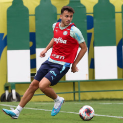 Meia do Palmeiras viaja para Portugal para assinar com novo clube