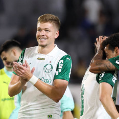 Palmeiras sinaliza desejo de adquirir Bruno Fuchs em definitivo