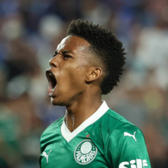 Estêvão deixa Palmeiras após eliminação em Copa do Mundo de Clubes