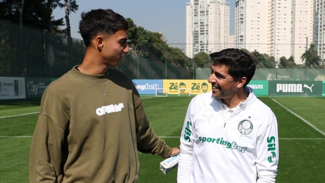 Com visita de Cria da Academia, Palmeiras treina visando jogo contra Mirassol, e Gómez destaca Sosa: 'É a primeira vez que acontece'