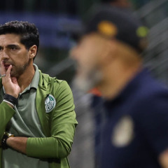 O técnico Abel Ferreira, da SE Palmeiras, em jogo contra a equipe do Mirassol FC, durante partida válida pela décima quarta rodada, do Campeonato Brasileiro, Série A, na arena Allianz Parque. (Foto: Cesar Greco/Palmeiras/by Canon)