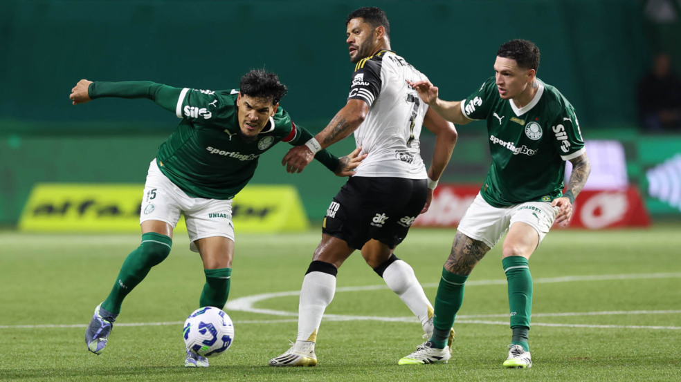 Gustavo Gómez em ação pelo Palmeiras  (Foto: Cesar Greco/Palmeiras/by Canon)