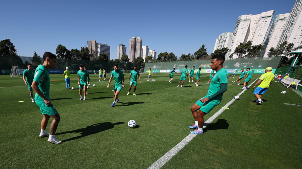 Os jogadores da SE Palmeiras, durante treinamento, na Academia de Futebol. (Foto: Cesar Greco/Palmeiras/by Canon)
