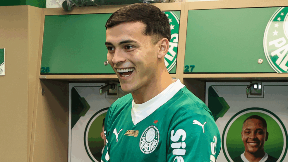 Apresentação de Ramón Sosa, novo atleta da SE Palmeiras, na Academia de Futebol, em São Paulo-SP. (Foto: Fabio Menotti/Palmeiras/by Canon)
