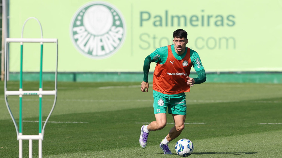O jogador Joaquín Piquerez, da SE Palmeiras, durante treinamento, na Academia de Futebol. (Foto: Cesar Greco/Palmeiras/by Canon)