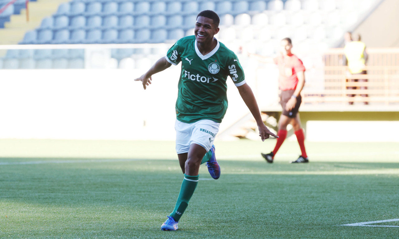 Palmeiras Sub-17 em ação (Foto: Fabio Menotti) 