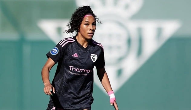 Emily, nova lateral-esquerda do Palmeiras, em ação pelo Madrid CFF.