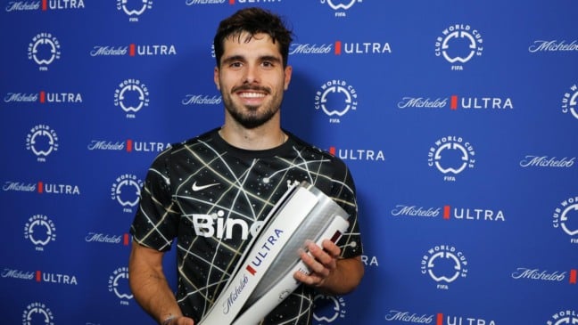 Pedro Neto na Copa do Mundo de Clubes (Foto: Fifa) 