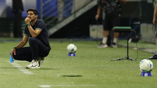 Abel Ferreira diz que resultado elástico na ida atrapalhou dinâmica do Palmeiras e elogia torcida: 'Espetáculo'