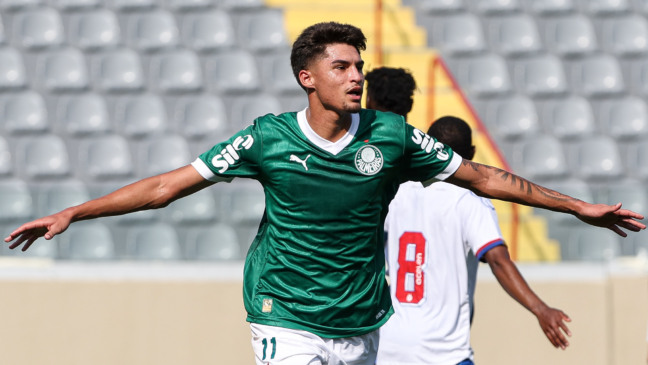 Palmeiras encaminha compra de Larson, destaque do Sub-20